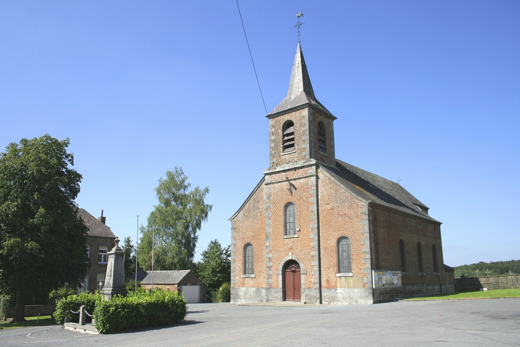 Eglise Saint-Amand de Macquenoise